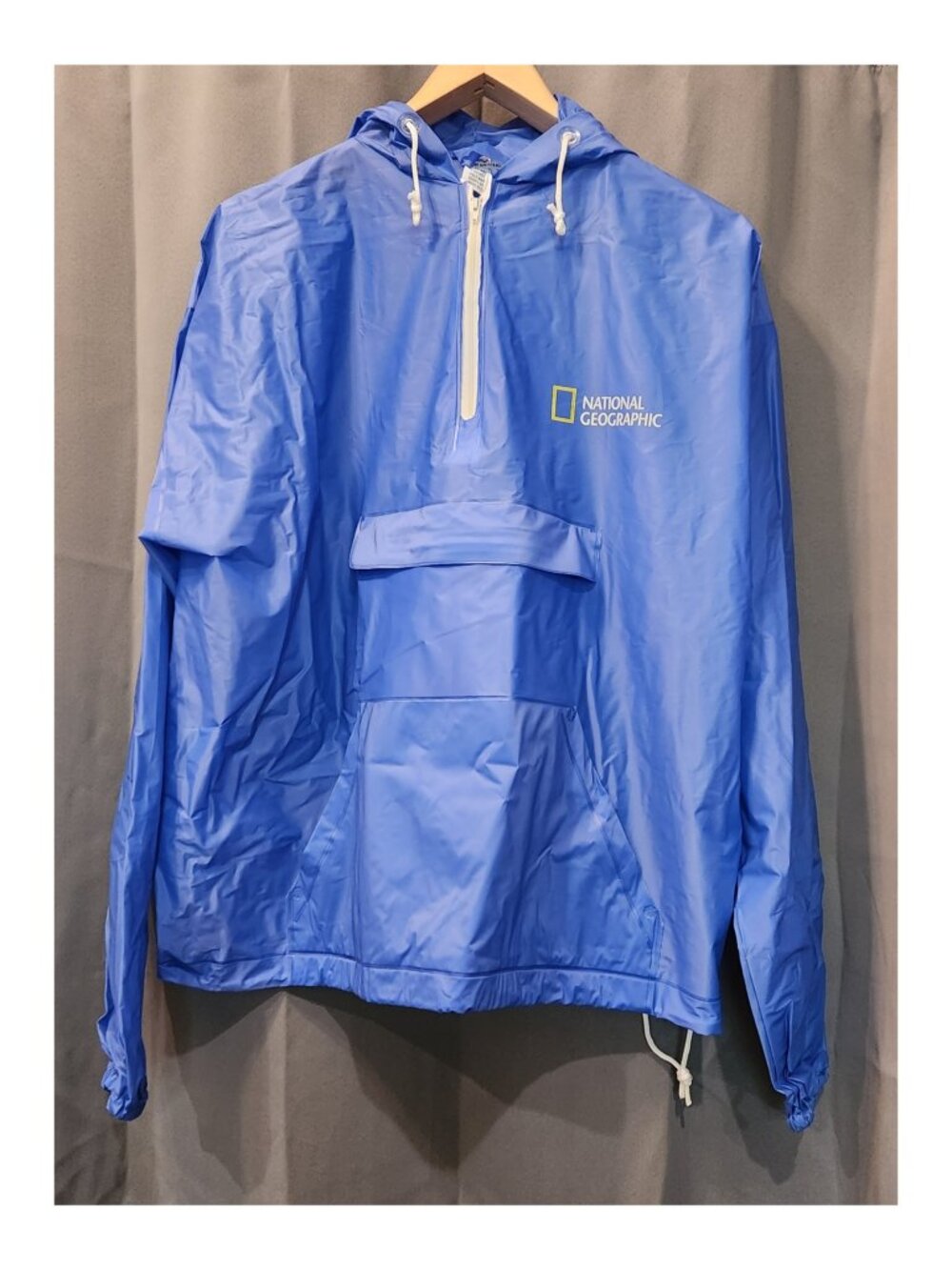 National Geographic Pullover Raincoat ~ One Size